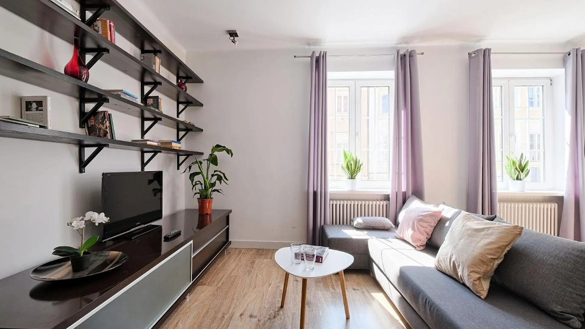 Urbannestgroup - Old Town - Freta 2 Apartment Warsaw Poland